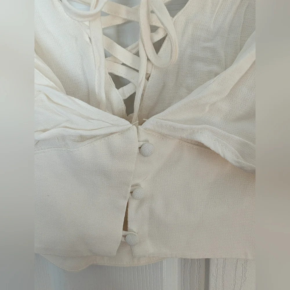 Forever 21 White Flowy Crop-Top - Picture 7 of 8